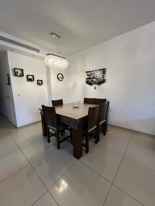 שדרות ירושלים 21, דרום