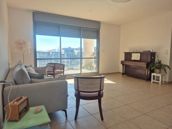 שאול המלך 10, אונו הירוקה