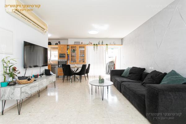 סחלב 22, רמת אלמוגי