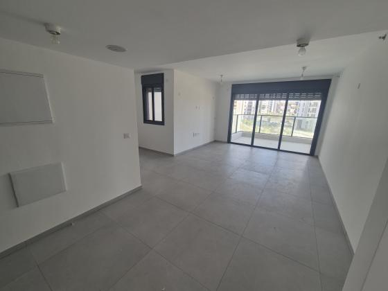 נורית הירש 11, פארק הים