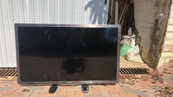 טלויזיה תקולה Philips 55PFL6606Hטלוויזי...