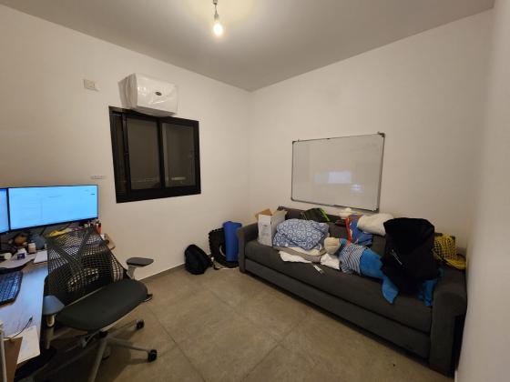 הגיא 5, האקליפטוס