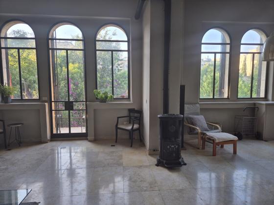 לב העברי 2, טלביה