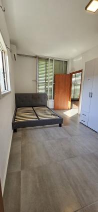 טרומפלדור 16, אברמוביץ