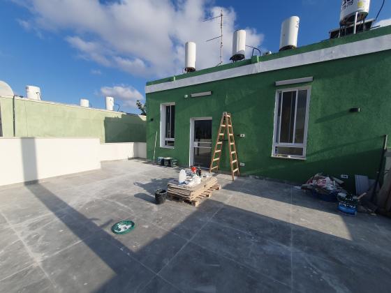 עגמי 1, עג'מי