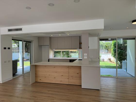 בשכונת נווה רום