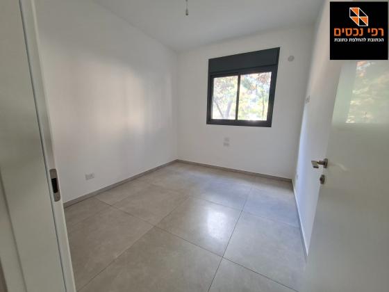 בשכונת מרכז