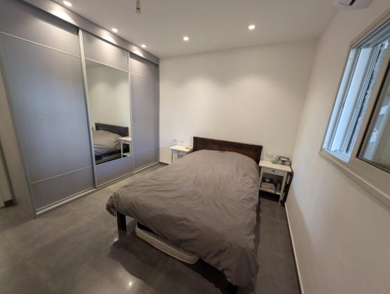 תל חי 27, אברמוביץ