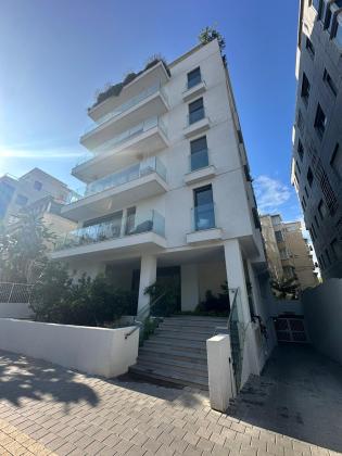 א ד גורדון, הצפון הישן החלק המרכזי