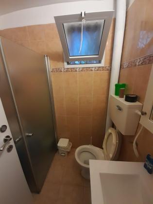 יהודה הלוי 42, שכונה ד