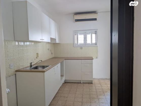 רמב"ם 8, גבעת רמב"ם