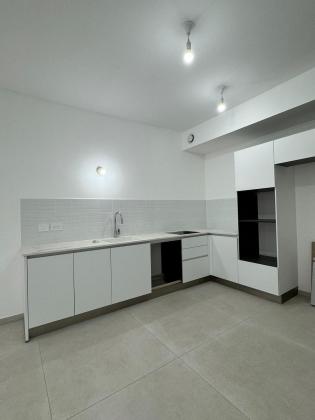 אחד העם 13, נחלת בנימין