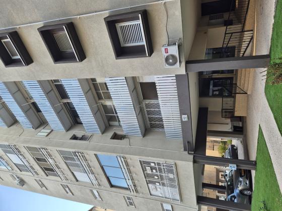 בן יהודה 33, מרכז העיר דרום