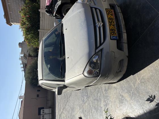 סוזוקי ליאנה (2006)