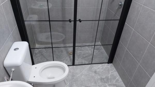 שמעון פרס 13, בית בפארק