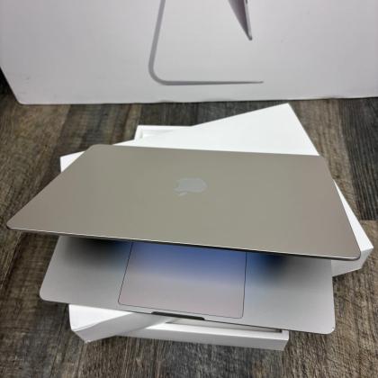 Apple MACBOOK AIR