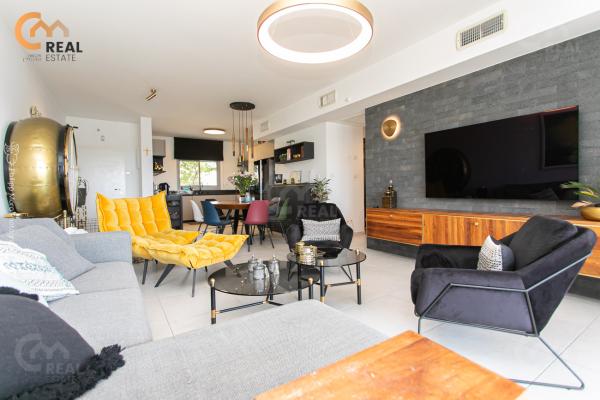 יפעה, נאות פרס