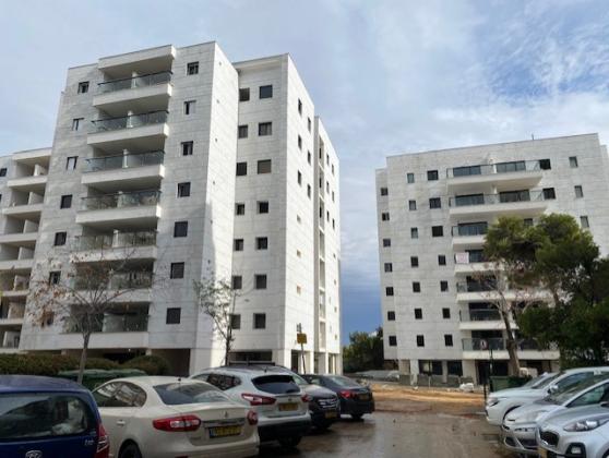 השומרון 10, רמת הנשיא