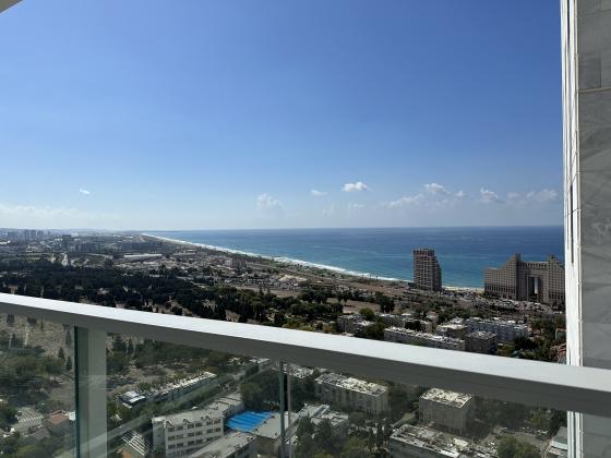 אמציהו המלך 3, נווה דוד