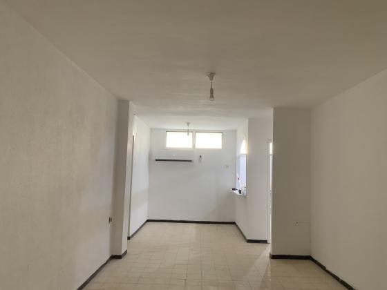 אסתר המלכה 31, נווה דוד