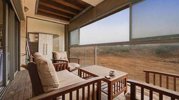 מארק שגאל 9, נופי ים (הגוש הגדול)