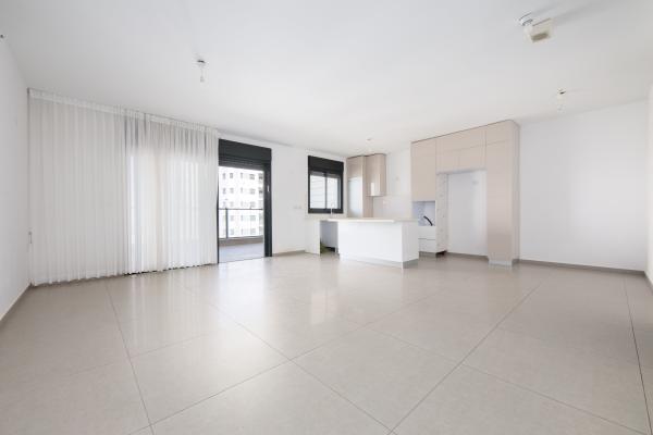 משה לוי 1, נאות שמיר