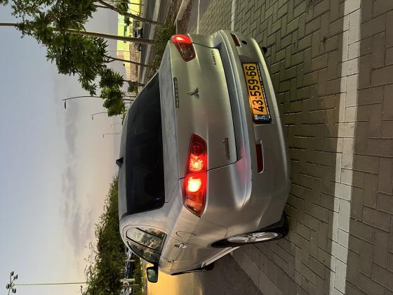 מיצובישי לנסר (2008)