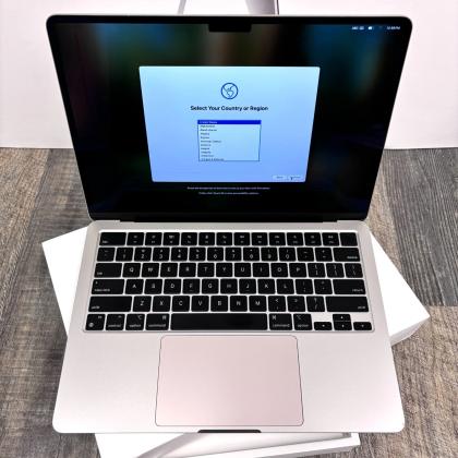Apple MACBOOK AIR