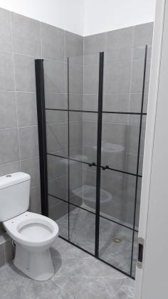 שמעון פרס 13, בית בפארק