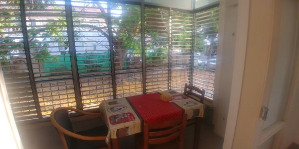 קפלן 6, גרין ועם