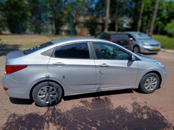 יונדאי אקסנט (2017)