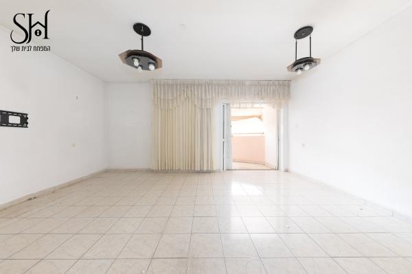 פיינשטיין, מישור הנוף