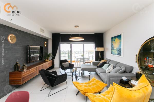 יפעה, נאות פרס