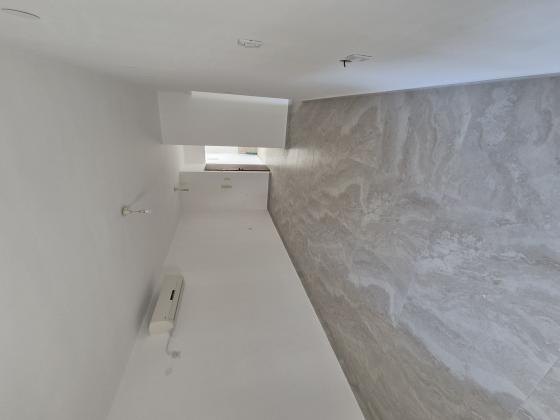 יצחק הלוי 38, גרין ועם