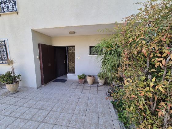 נצח ישראל 9, מרכז