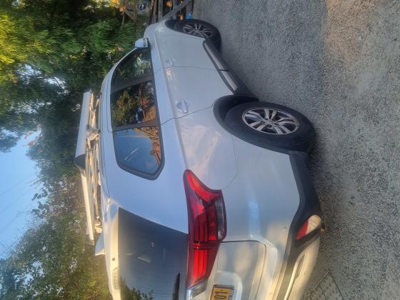 מיצובישי אאוטלנדר (2019)