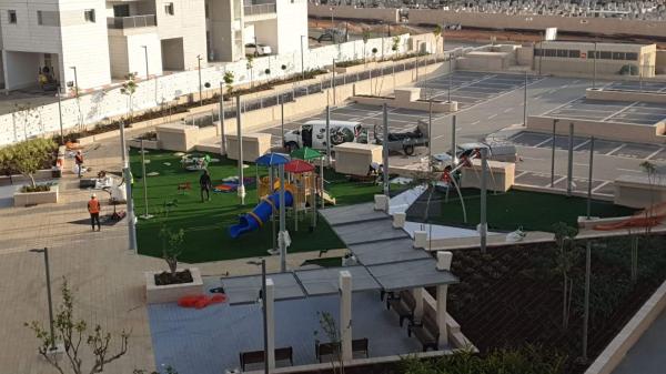 אהוד מנור 2, נאות אפק