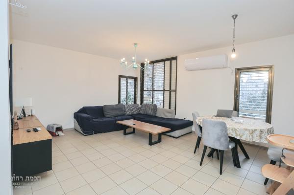 בשכונת בורוכוב