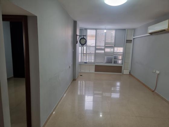 ארלוזורוב 1, צפון מערב