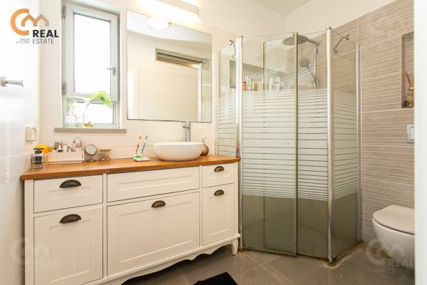 הקשת, כרמל ותיק