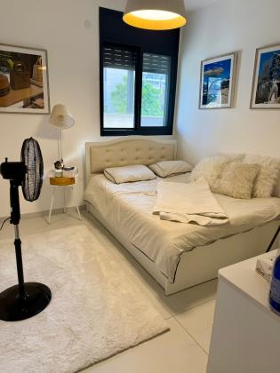 אוריאל אופק, הירוקה המערבית