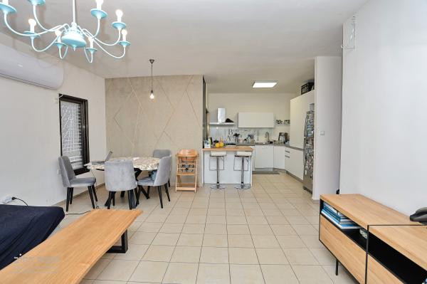 בשכונת בורוכוב