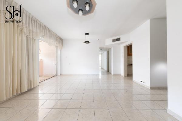 פיינשטיין, מישור הנוף