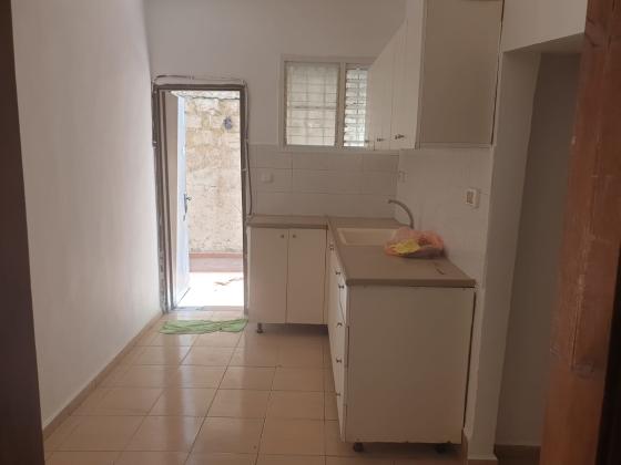 הרצליה 30 (הדר הכרמל)