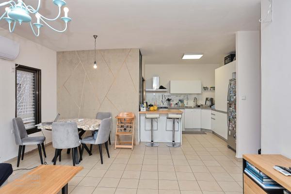 בשכונת בורוכוב