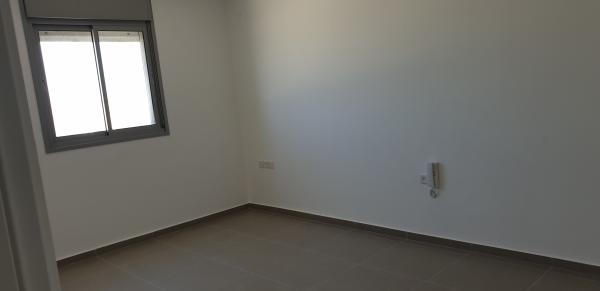 אהוד מנור 2, נאות אפק