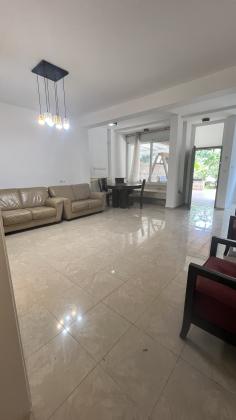 טשרניחובסקי 16, כרמל צרפתי