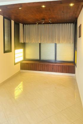 התורן 10, עין הים