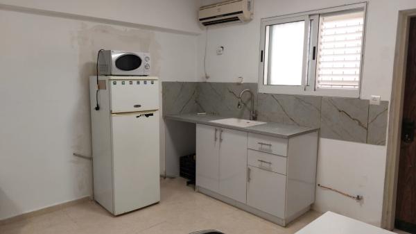 סוכות 7 (שכונה ד)