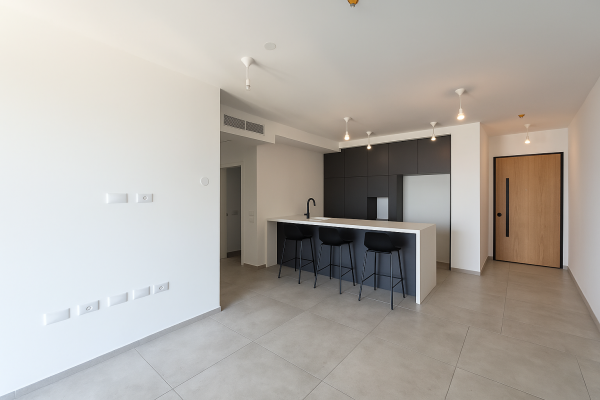 תוצרת הארץ 5, נחלת יצחק